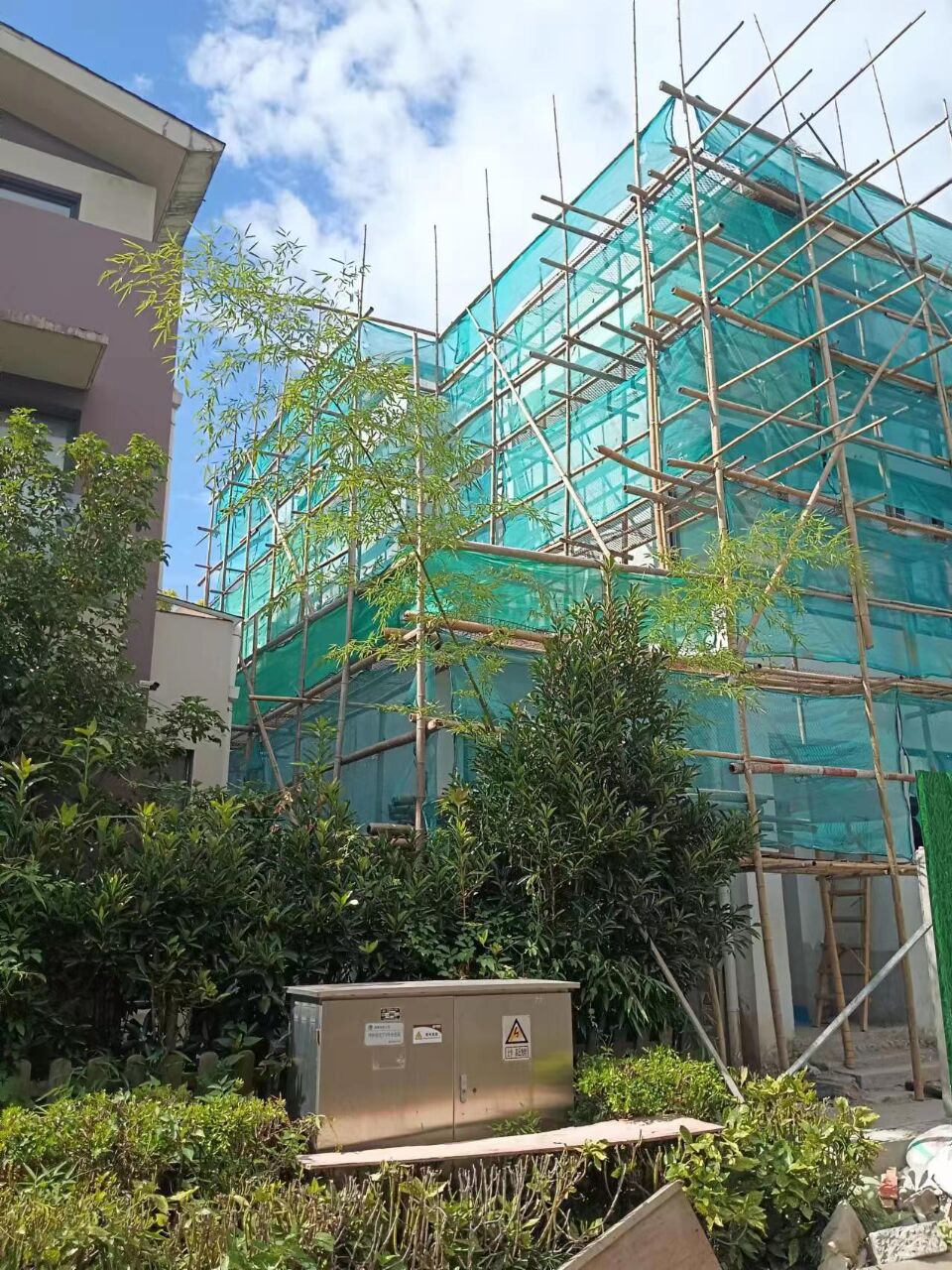 搭毛竹架子-外墻毛竹腳手架搭設(shè)-搭設(shè)毛竹架子掛網(wǎng)